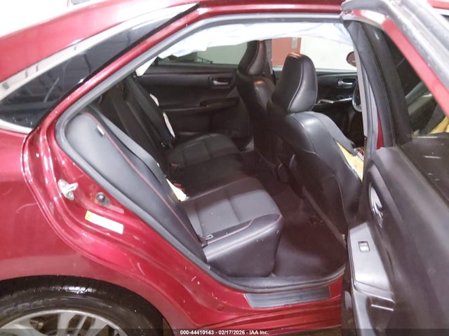 4T1BF1FK1HU783948 Toyota CAMRY SE