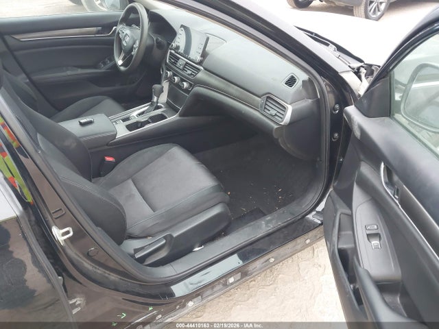 1HGCV1F13KA132480 Honda ACCORD LX