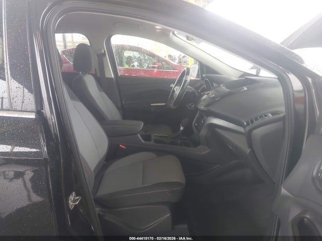 2017 FORD ESCAPE 1FMCU9GD4HUC52011 Photo 4