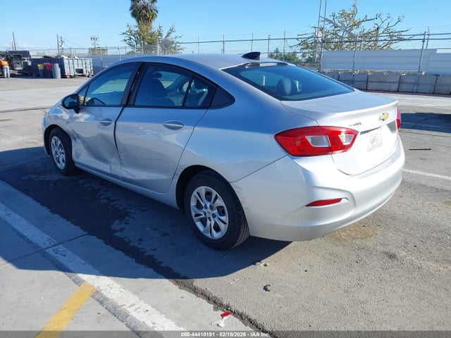 Chevrolet CRUZE LS 2019 1G1BC5SM4K7151682 Image 3