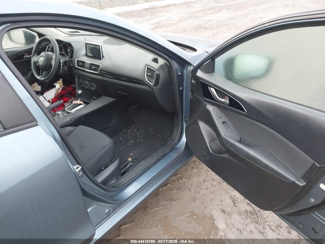 44410190 :رقم المزاد ، 3MZBM1U75FM162476 vin ، 2015 Mazda Mazda3 I Sport مزاد بيع