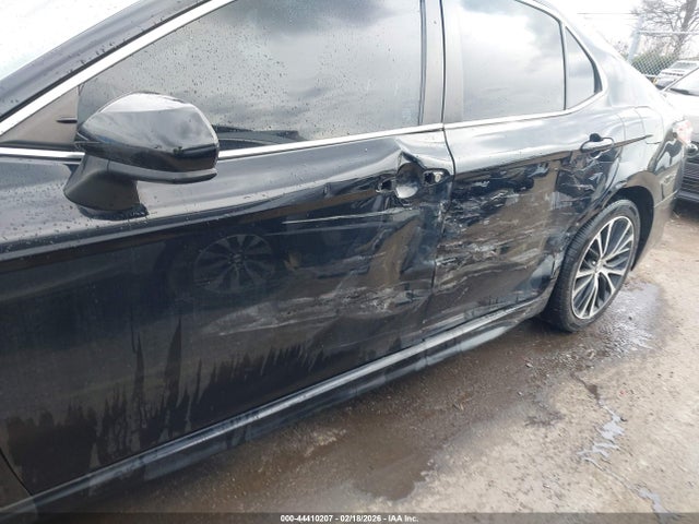 4T1G11AKXLU905999 Toyota CAMRY SE