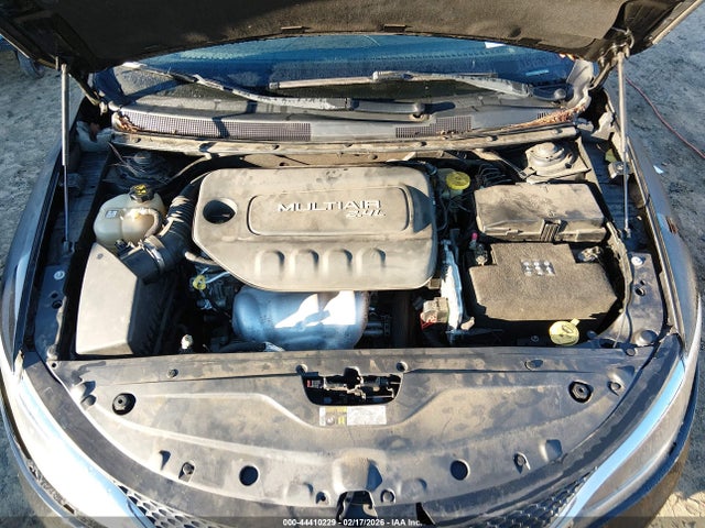 Aukcja sprzedaży 2015 Chrysler 200 C, vin: 1C3CCCCBXFN618946, numer aukcji: 44410229