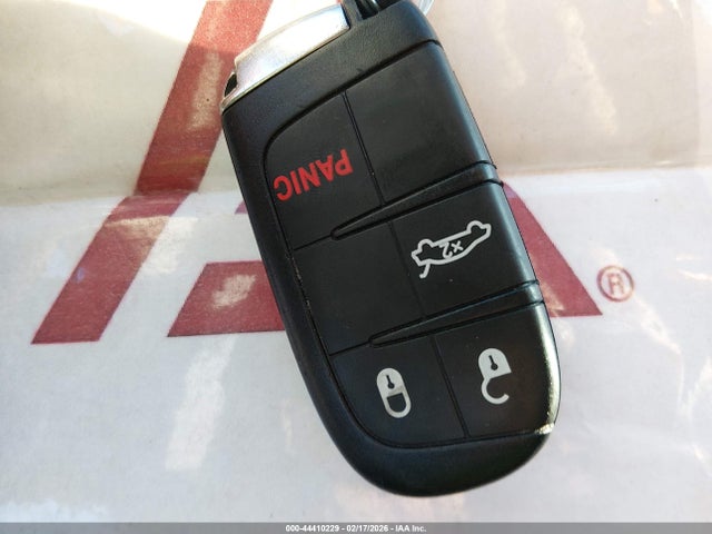 Aukcja sprzedaży 2015 Chrysler 200 C, vin: 1C3CCCCBXFN618946, numer aukcji: 44410229