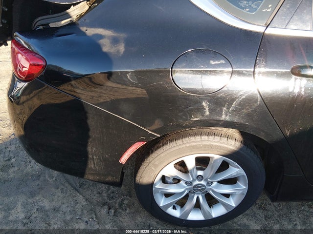Aukcja sprzedaży 2015 Chrysler 200 C, vin: 1C3CCCCBXFN618946, numer aukcji: 44410229
