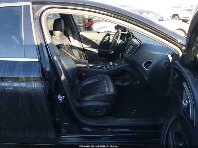 Aukcja sprzedaży 2015 Chrysler 200 C, vin: 1C3CCCCBXFN618946, numer aukcji: 44410229