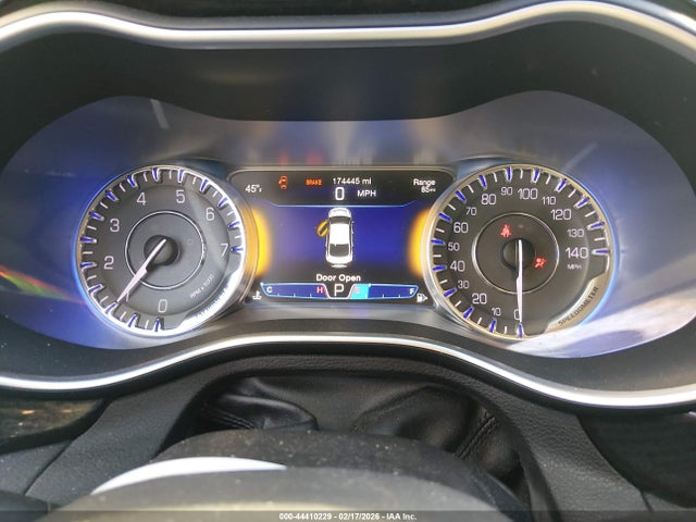 Aukcja sprzedaży 2015 Chrysler 200 C, vin: 1C3CCCCBXFN618946, numer aukcji: 44410229