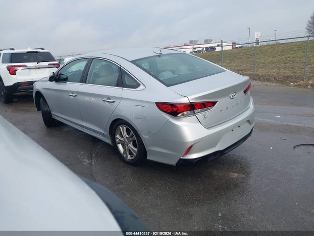 Продажа на аукционе авто 2018 Hyundai Sonata Sel, vin: 5NPE34AF2JH632106, номер лота: 44410237