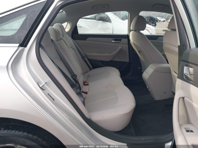 Продажа на аукционе авто 2018 Hyundai Sonata Sel, vin: 5NPE34AF2JH632106, номер лота: 44410237