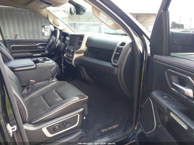 1C6RREJT9KN507415 RAM 1500 Laramie 4x2 5&#039;7 Box