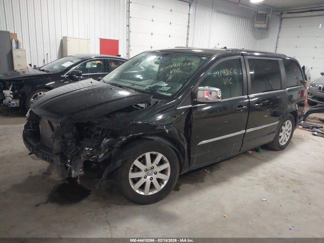 Продажа на аукционе авто 2011 Chrysler Town & Country Touring-l, vin: 2A4RR8DG9BR649611, номер лота: 44410266