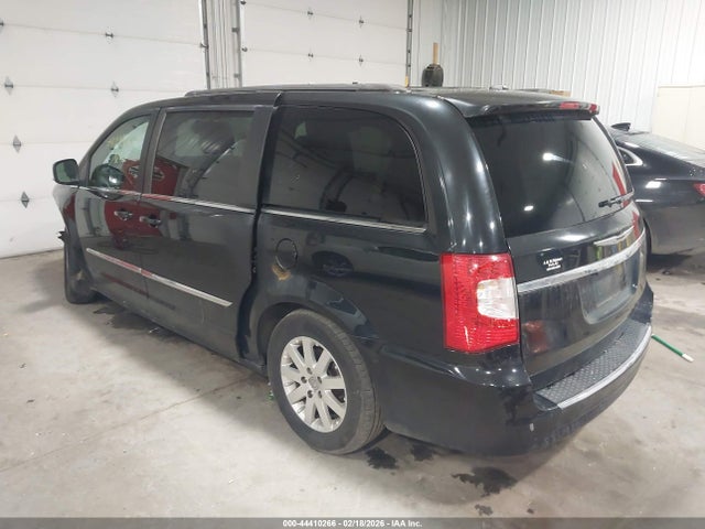Продажа на аукционе авто 2011 Chrysler Town & Country Touring-l, vin: 2A4RR8DG9BR649611, номер лота: 44410266