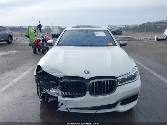 Продаж на аукціоні авто 2019 Bmw M760i Xdrive, vin: WBA7H6C57KG615265, номер лоту: 44410269