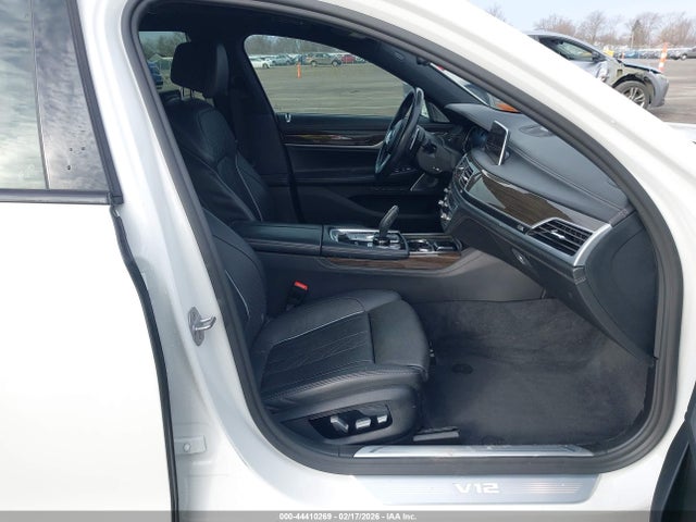 Продаж на аукціоні авто 2019 Bmw M760i Xdrive, vin: WBA7H6C57KG615265, номер лоту: 44410269