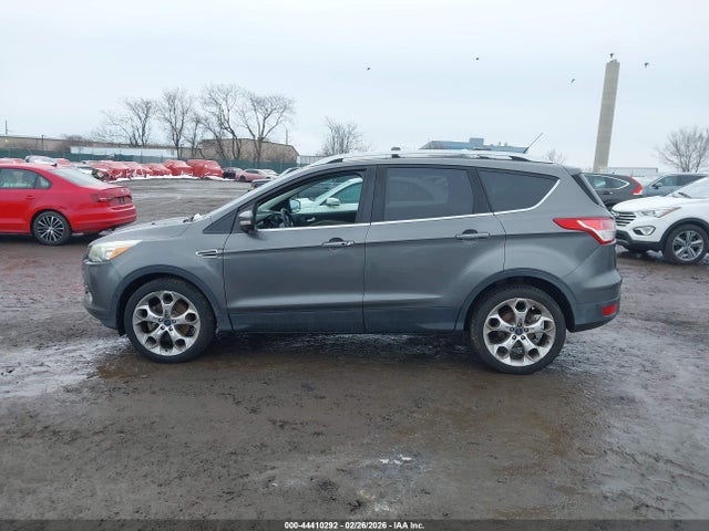 1FMCU9J95EUA57289 Ford Escape Titanium