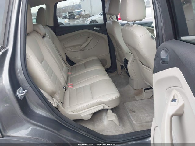 1FMCU9J95EUA57289 Ford Escape Titanium