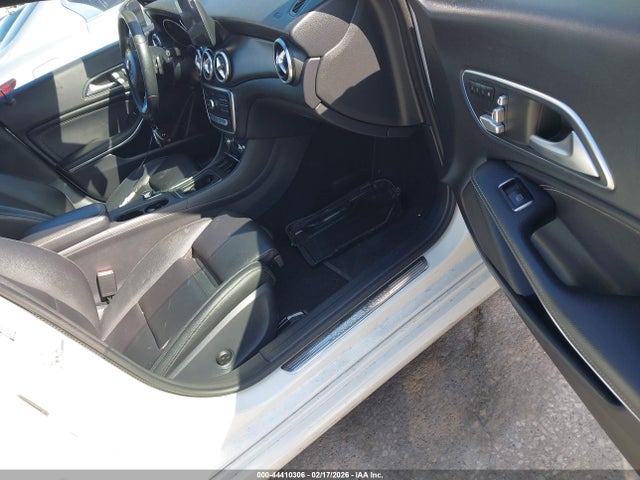 Mercedes-Benz CLA 250 2017 WDDSJ4EB2HN432522 Image 5