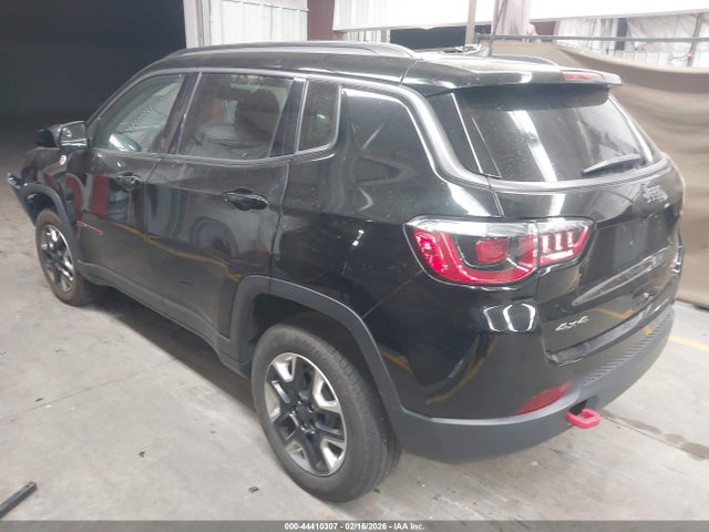 3C4NJDDBXJT207344 Jeep Compass Trailhawk 4x4