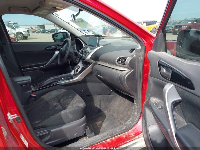 2018 MITSUBISHI ECLIPSE CROSS JA4AT4AA0JZ065657 Photo 4