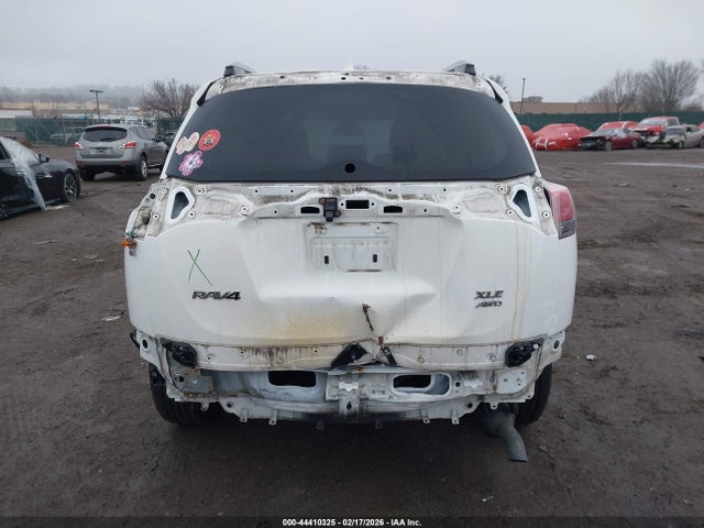 JTMRFREVXHD209636 Toyota Rav4 Xle