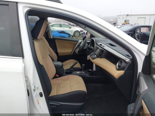 JTMRFREVXHD209636 Toyota Rav4 Xle