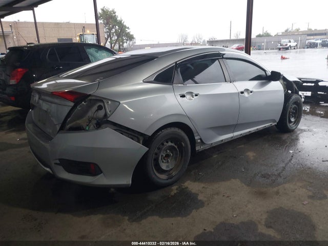 Honda Civic Lx 2019 19XFC2F63KE200096 Image 4