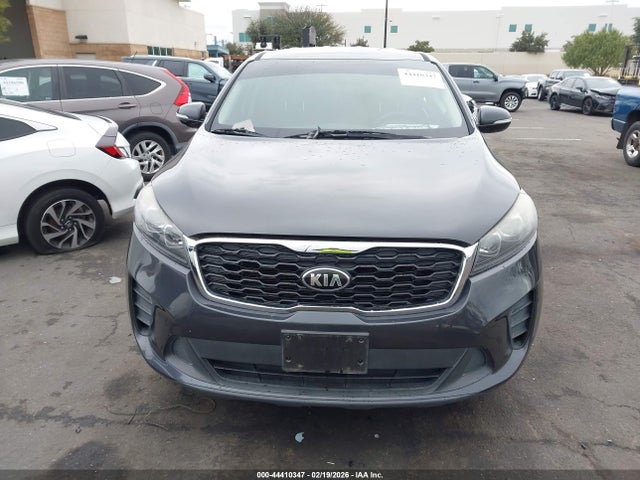 5XYPGDA3XKG526370 KIA Sorento 2.4l Lx