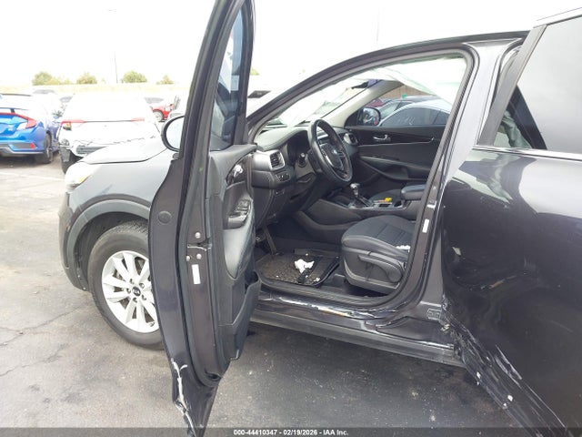 5XYPGDA3XKG526370 KIA Sorento 2.4l Lx