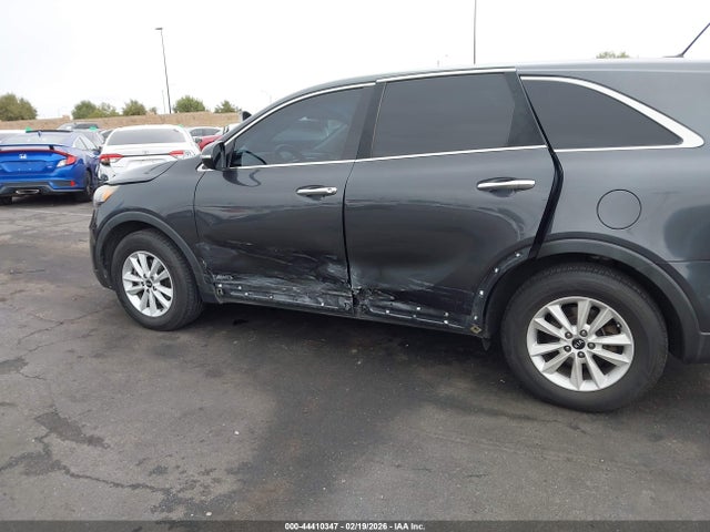 5XYPGDA3XKG526370 KIA Sorento 2.4l Lx
