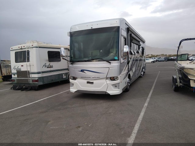 Freightliner Chassis Xc 2019 4UZFCHFE5KCKV2391 Image 2