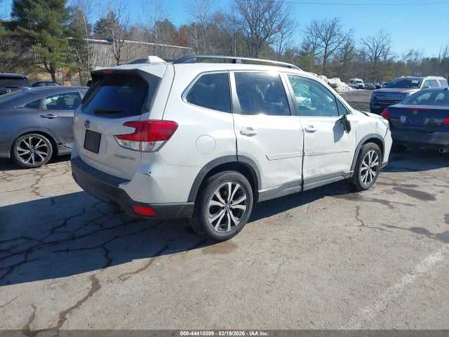 2019 SUBARU FORESTER JF2SKASC7KH488899 Photo 3