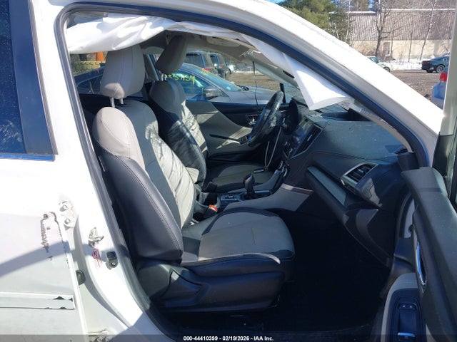 2019 SUBARU FORESTER JF2SKASC7KH488899 Photo 4