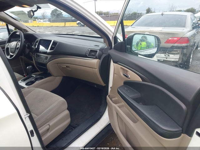 5FNYF6H39GB032864 Honda Pilot Ex
