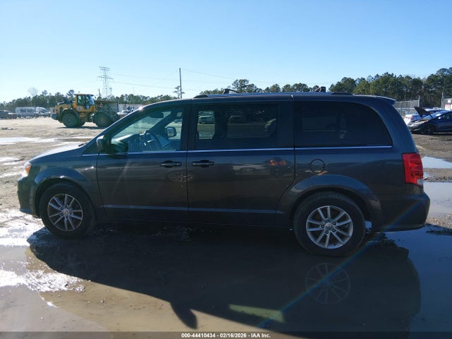 2C4RDGCG9JR298102 Dodge Grand Caravan Sxt