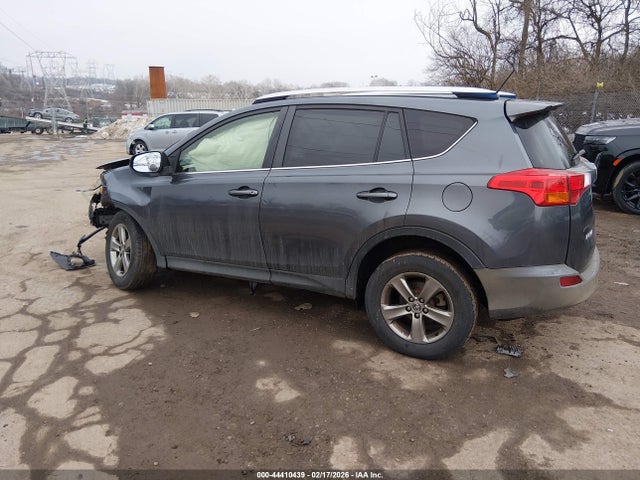 Toyota Rav4 Xle 2015 JTMRFREV8FD135887 Image 3