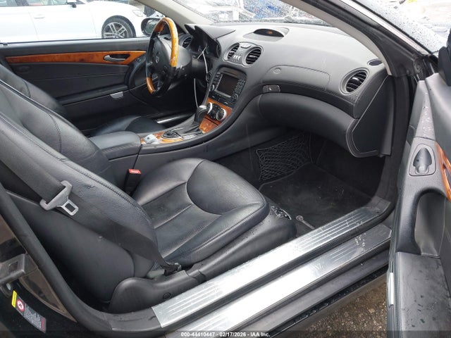 2007 MERCEDES-BENZ SL 550 WDBSK71F97F125597 Photo 4