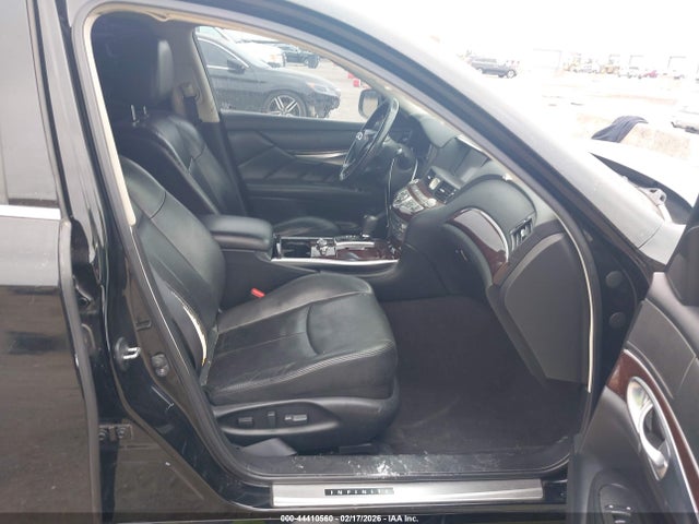 Продажа на аукционе авто 2016 Infiniti Q70l 3.7, vin: JN1BY1PP7GM630646, номер лота: 44410560