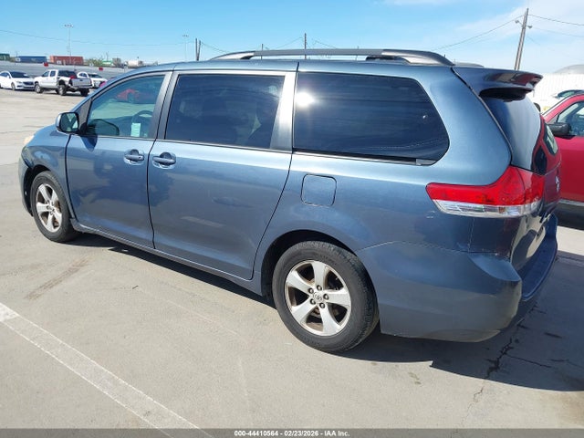 5TDKK3DC8ES410946 Toyota Sienna Le V6 8 Passenger