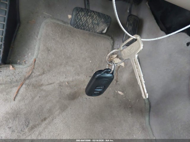 2004 TOYOTA COROLLA 1NXBR38E34Z220842 Photo 10