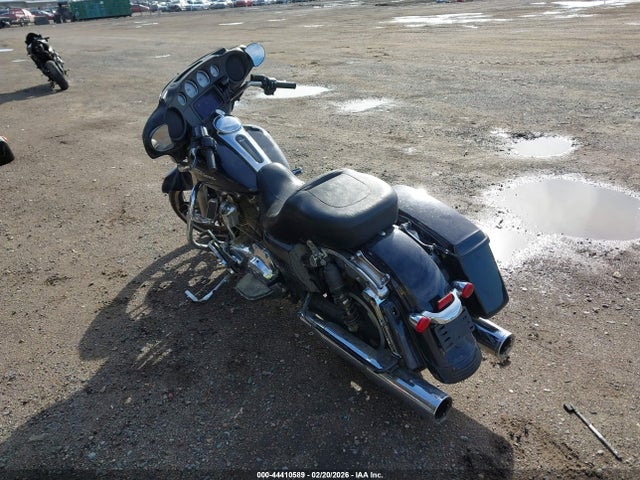 Harley-Davidson FLHX 2019 1HD1KBC11KB672220 Image 3