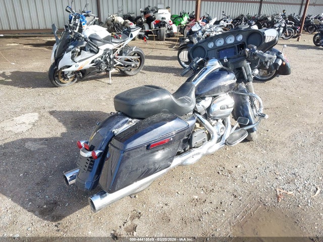 Harley-Davidson FLHX 2019 1HD1KBC11KB672220 Image 4