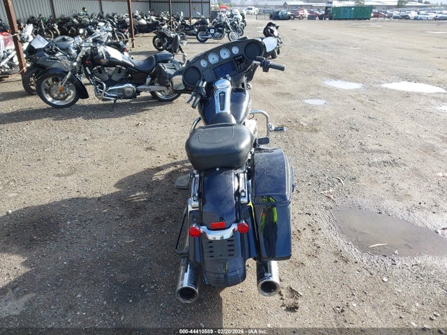 Harley-Davidson FLHX 2019 1HD1KBC11KB672220 Image 6