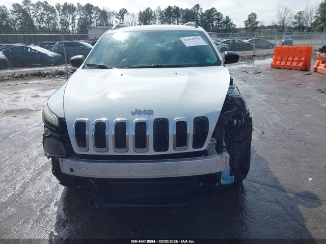 1C4PJLAB6FW762445 Jeep Cherokee Sport