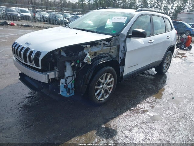 1C4PJLAB6FW762445 Jeep Cherokee Sport