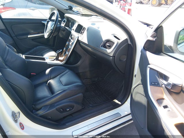 2016 VOLVO S60 INSCRIPTION LYV402FMXGB090214 Photo 4