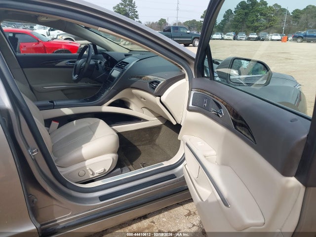 44410612 :رقم المزاد ، 3LN6L2LU4GR625017 vin ، 2016 Lincoln Mkz Hybrid مزاد بيع
