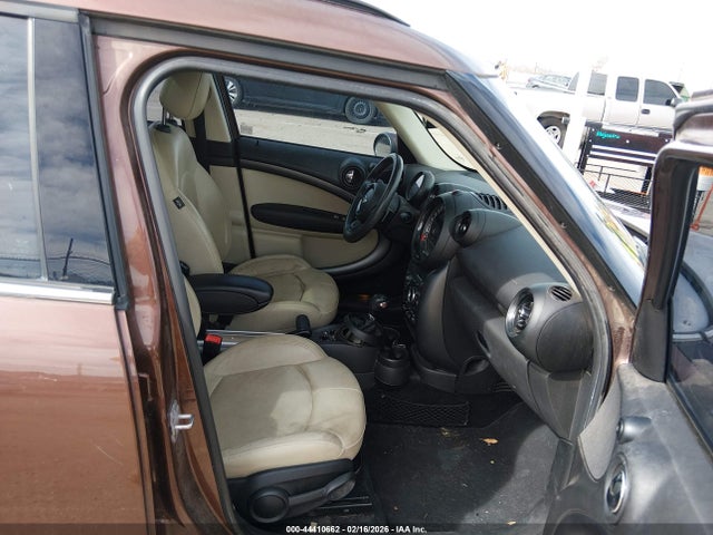 2015 MINI COUNTRYMAN WMWZC3C54FWT04698 Photo 4