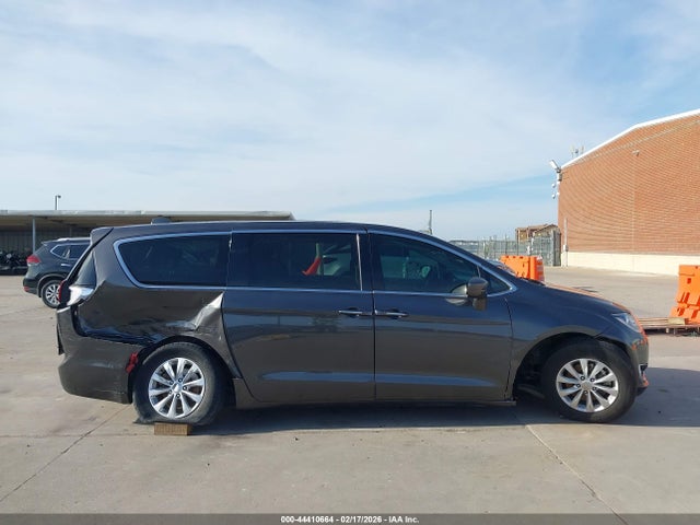Aukcja sprzedaży 2019 Chrysler Pacifica Touring Plus, vin: 2C4RC1FG9KR576977, numer aukcji: 44410664
