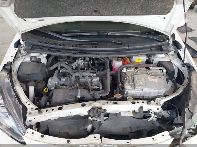 JTDKDTB31G1130721 Toyota Prius C Two