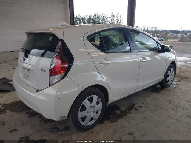 JTDKDTB31G1130721 Toyota Prius C Two